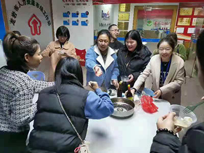 2020年12月企動(dòng)力好工作人才網(wǎng)冬至吃餃子